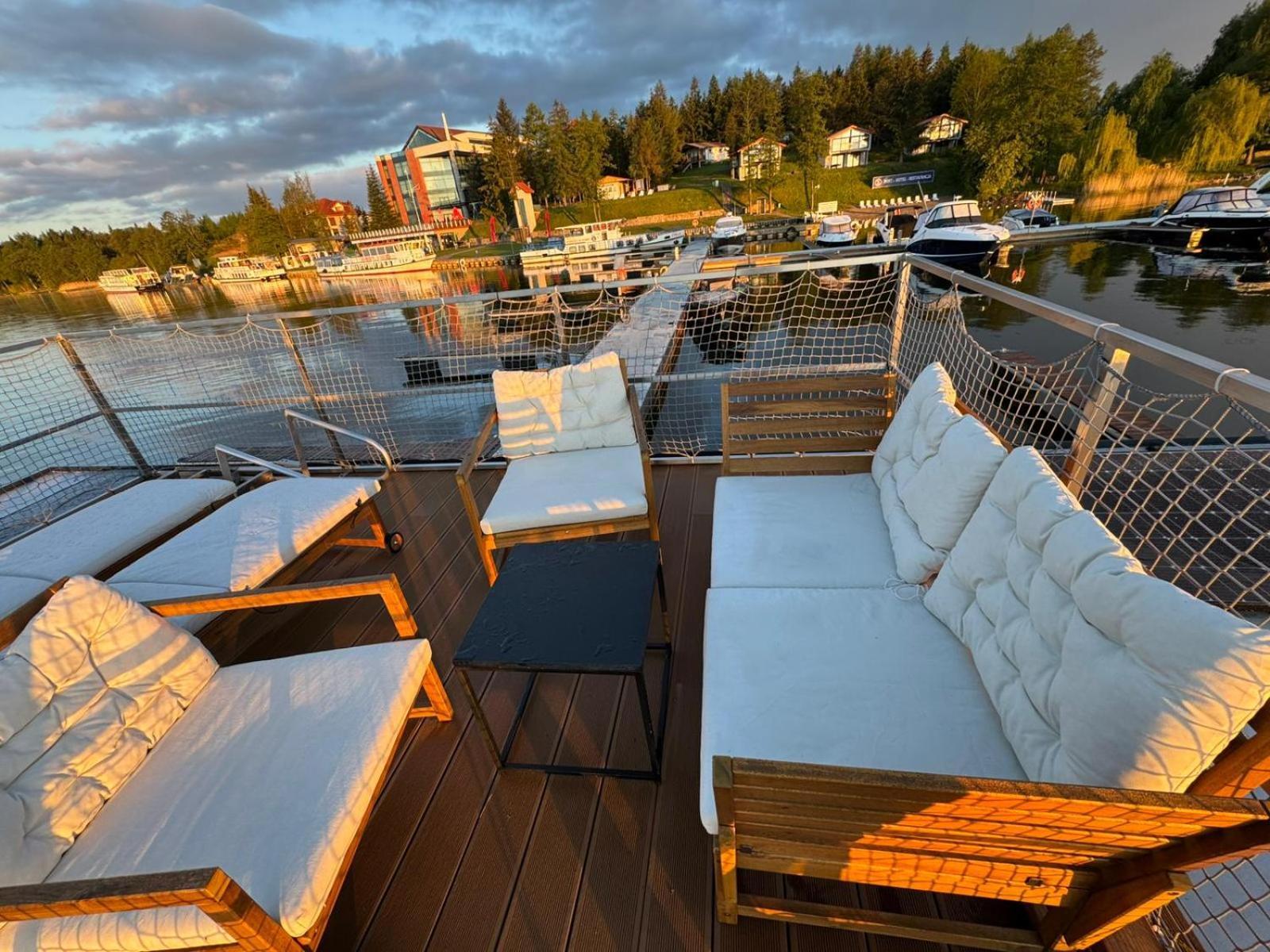 Domek Na Wodzie - Houseboat -Sauna, Taras Na Dachu, Dwie Sypialnie Миколайки Экстерьер фото